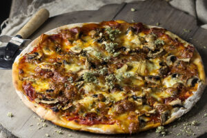 Cómo hacer pizza casera fácil y deliciosa paso a paso